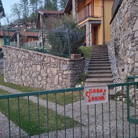 Casa de Férias Casa Di Silva Tra Monti E Laghi Perledo Regoledo